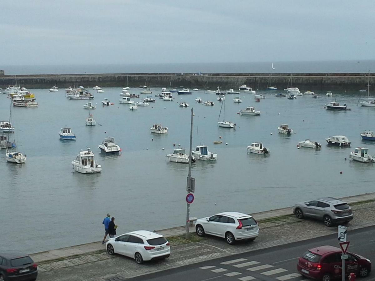 Magnifique appartement, face au Port de Granville, avec vue sur mer, à 200 m du centre ville. Extérieur photo